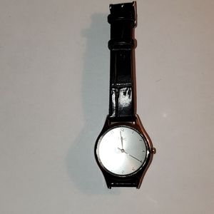 WOMENS WATCH NEW